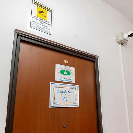 招待所 Grotta Del Sapere