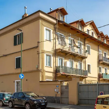 Grotta Del Sapere 3* Turín